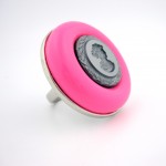 cameo_pink_side